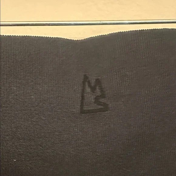 Magnlens NWT Black Seamless Gym Athletic Bike Shorts‎ Size S Trendy Form Fitting - Picture 3 of 5